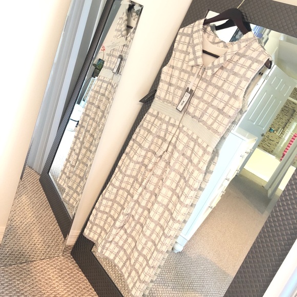 Dress - Picture 2 of 4